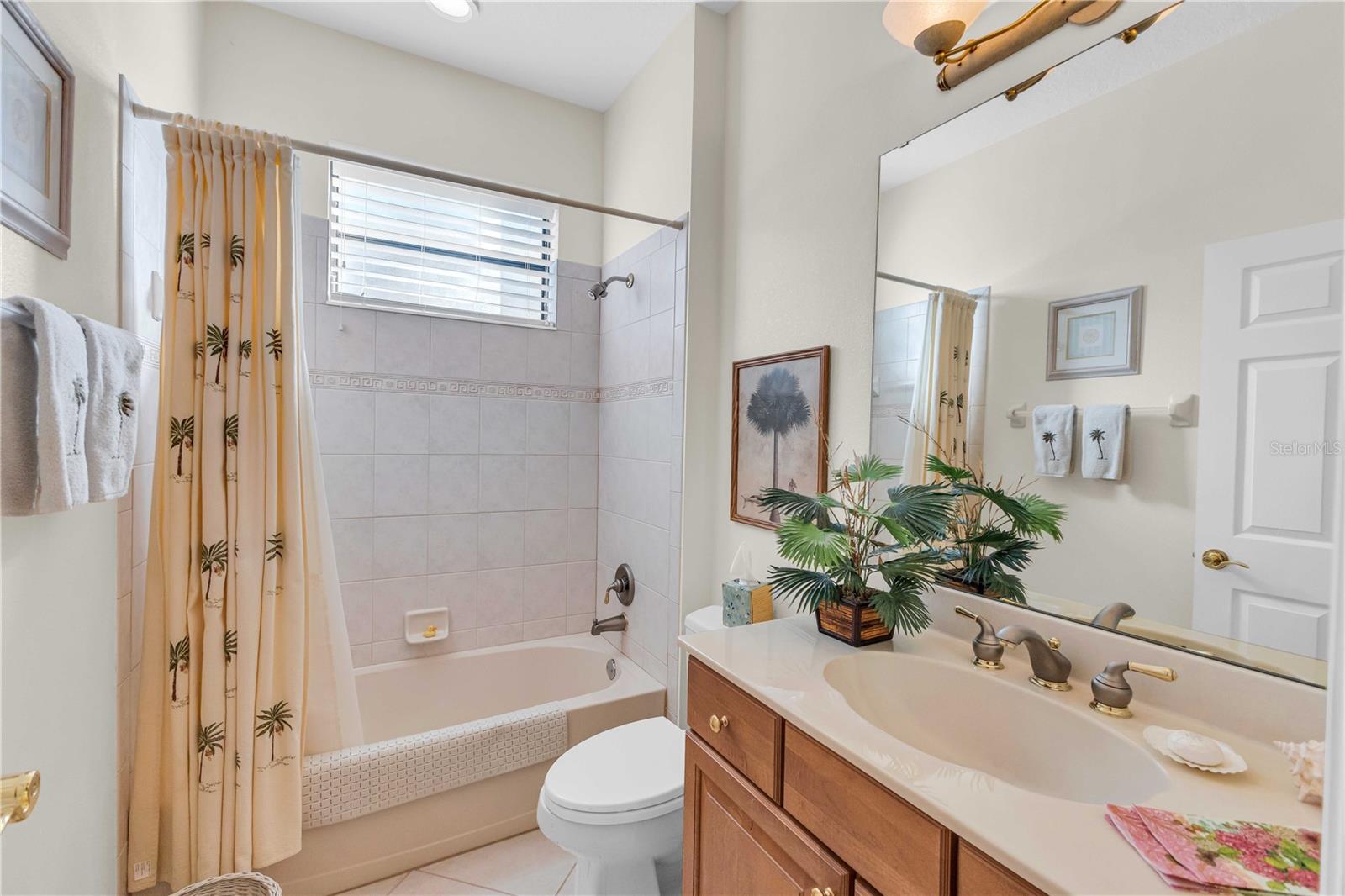 8231 STIRLING FALLS CIR, SARASOTA, FL, 34243