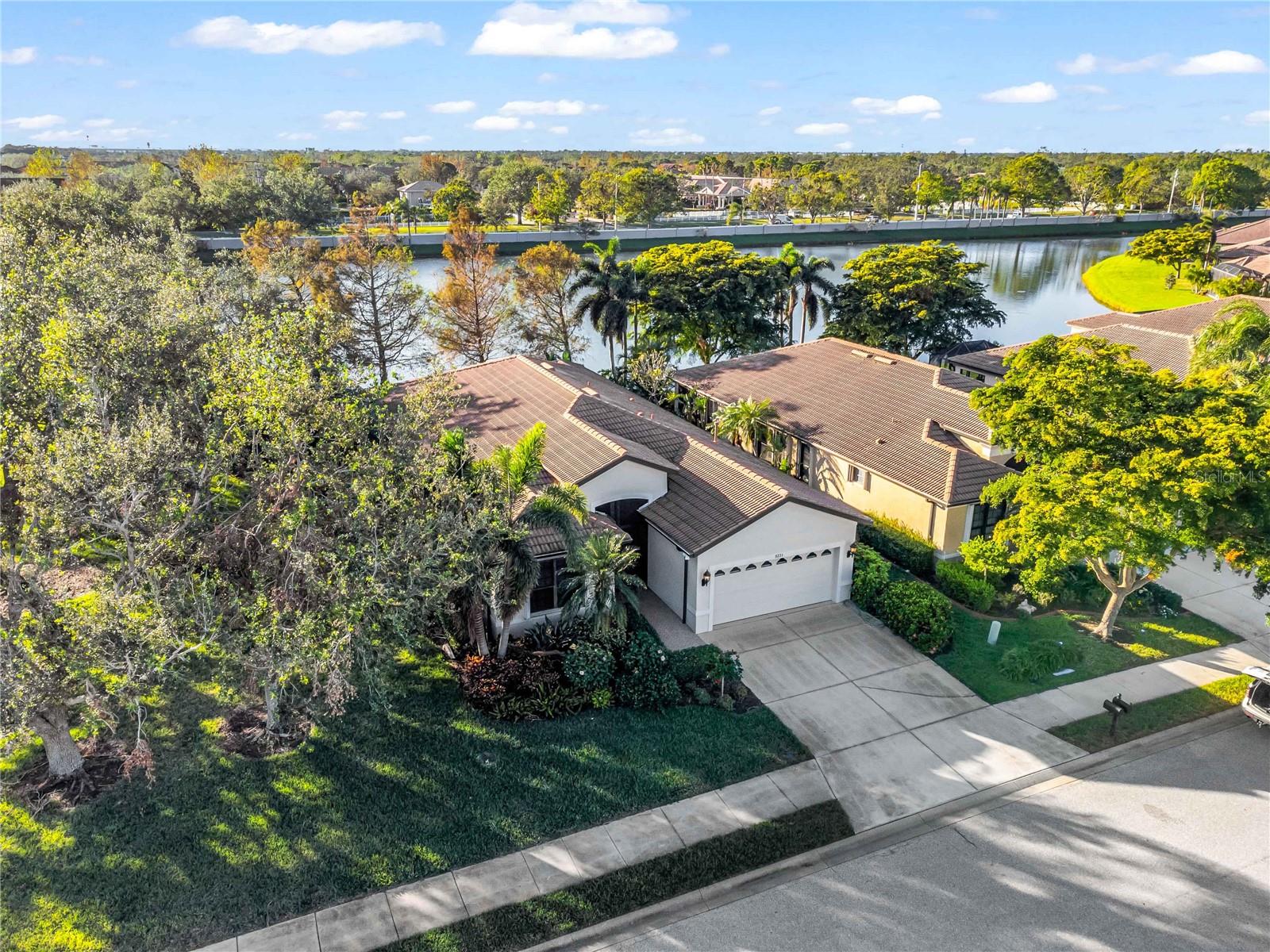 8231 STIRLING FALLS CIR, SARASOTA, FL, 34243