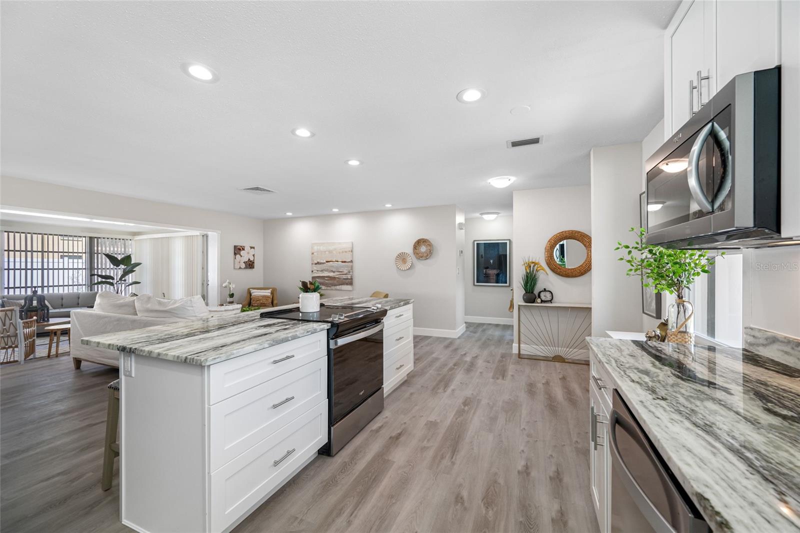 11211 60TH AVE, SEMINOLE, FL, 33772
