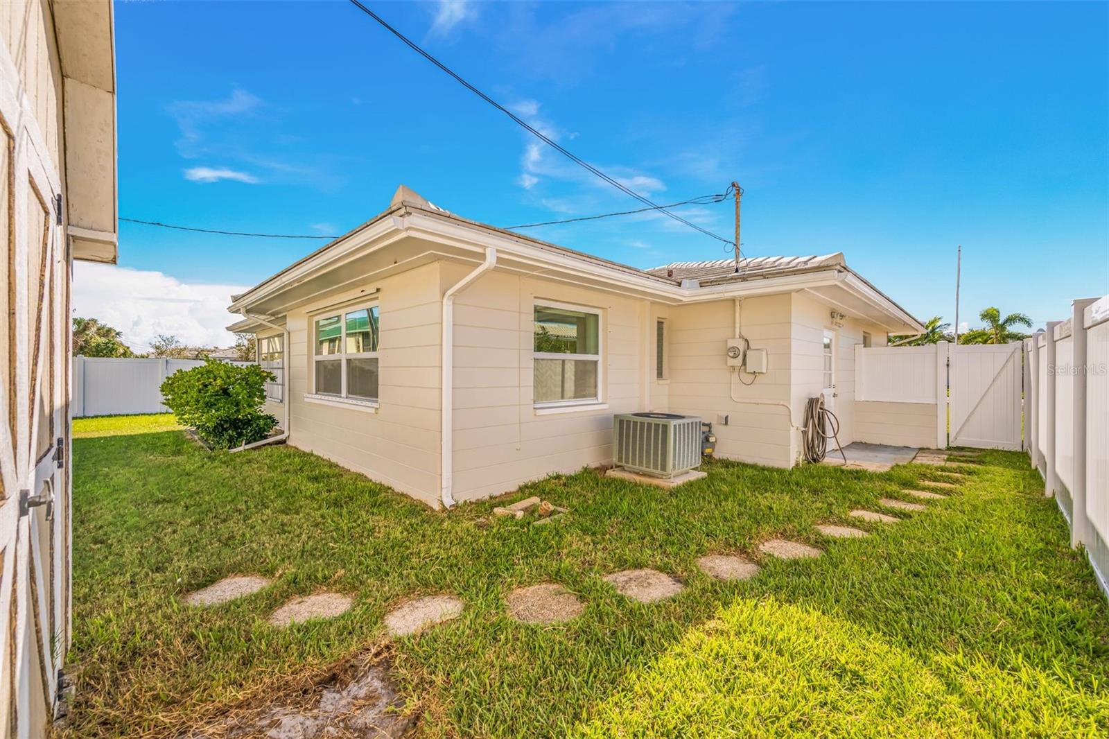 11211 60TH AVE, SEMINOLE, FL, 33772