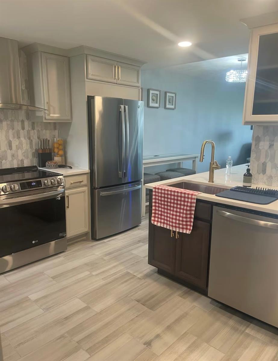 5537 SEA FOREST DR #208, NEW PORT RICHEY, FL, 34652