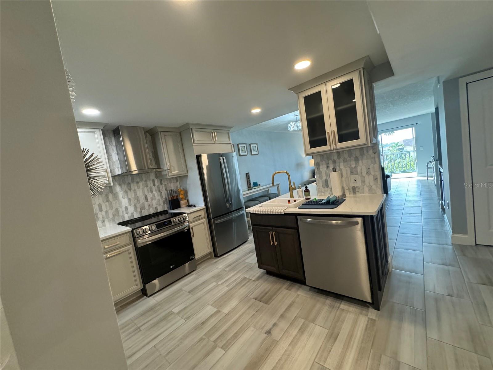 5537 SEA FOREST DR #208, NEW PORT RICHEY, FL, 34652