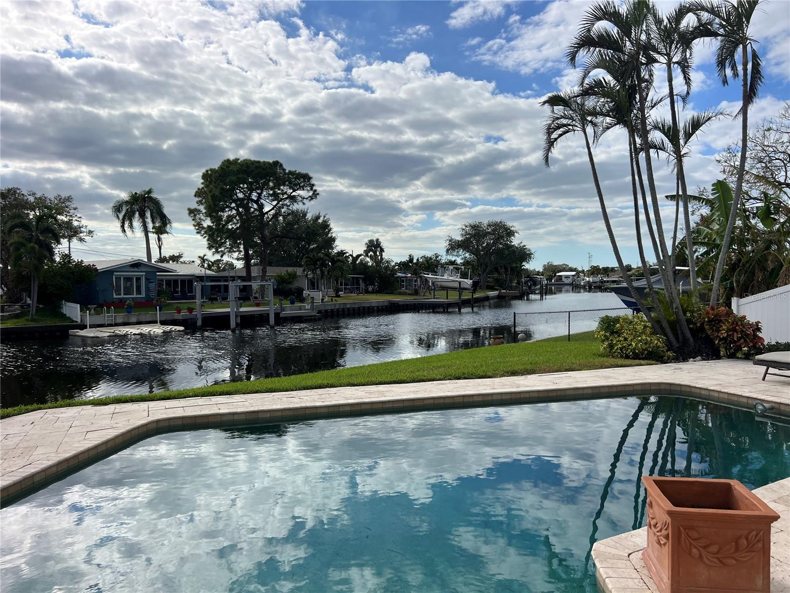 9644 OAK ST NE, ST PETERSBURG, FL, 33702