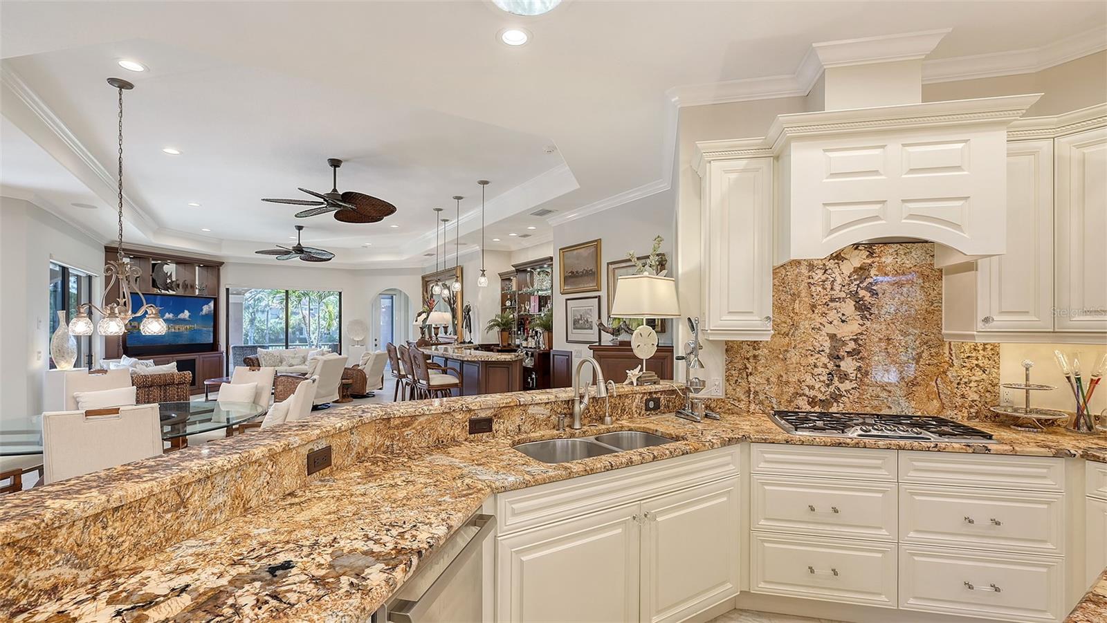 703 MACEWEN DR, OSPREY, FL, 34229