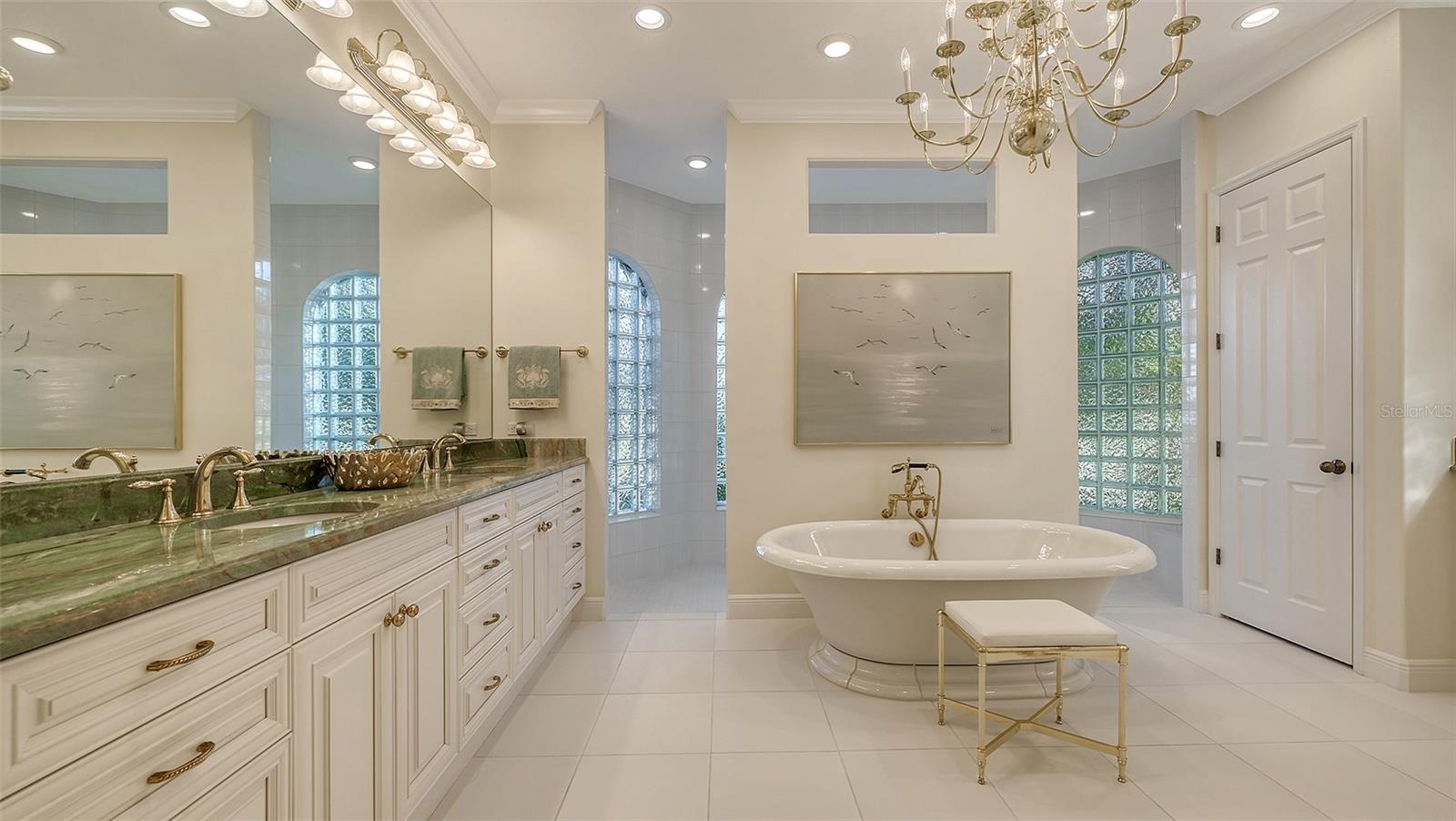 703 MACEWEN DR, OSPREY, FL, 34229