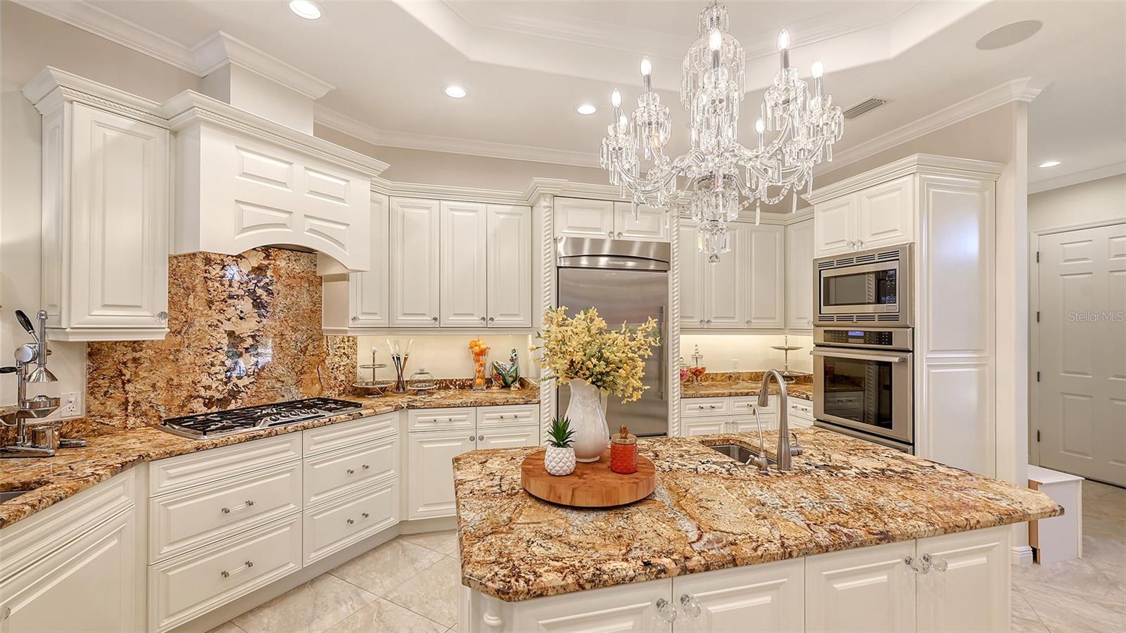 703 MACEWEN DR, OSPREY, FL, 34229