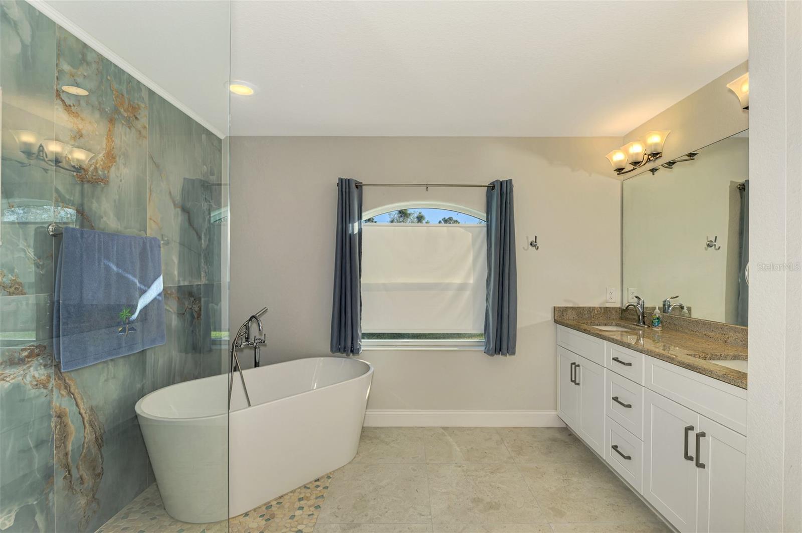 13168 PECK AVE, PORT CHARLOTTE, FL, 33953