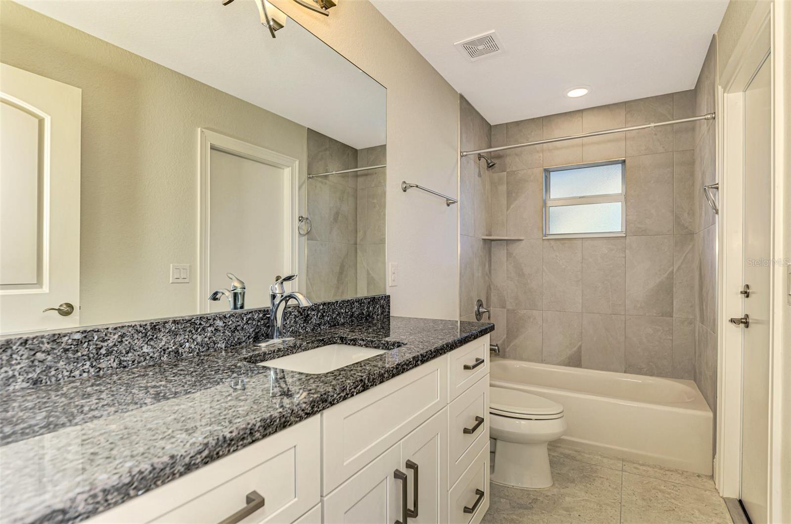 13168 PECK AVE, PORT CHARLOTTE, FL, 33953