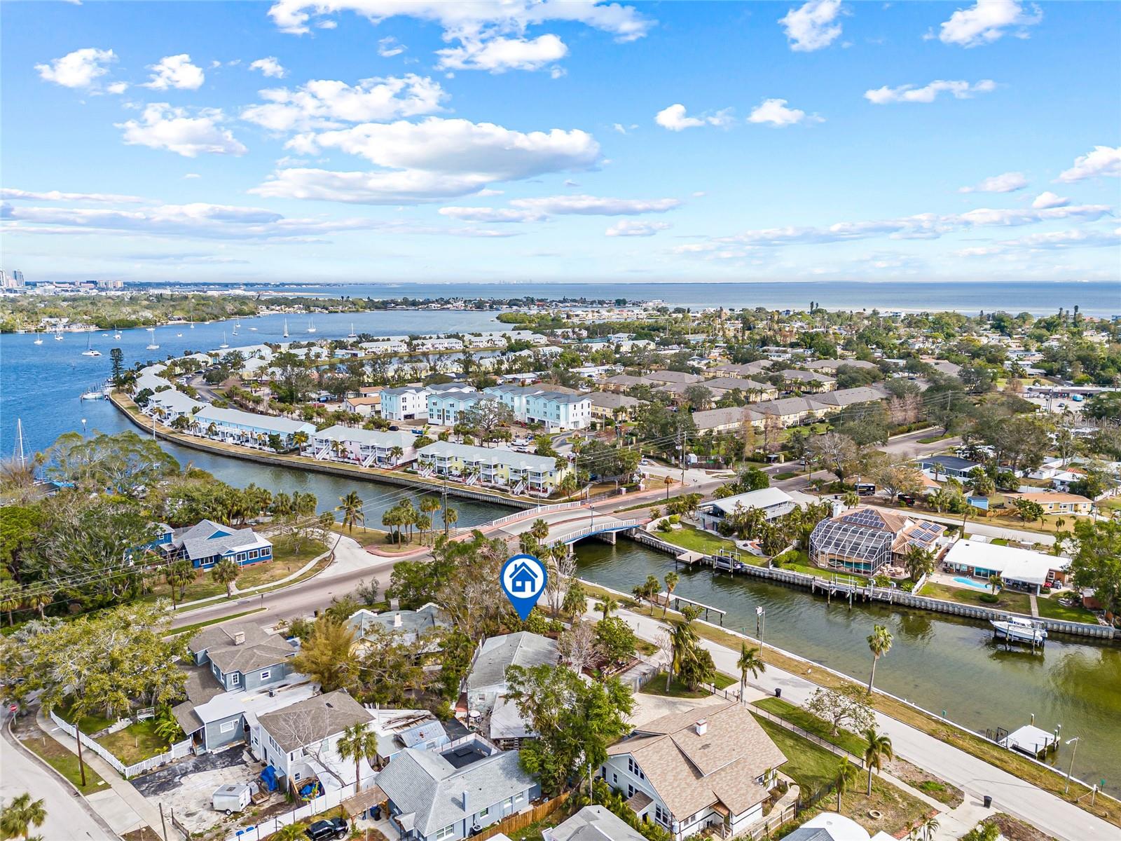 3911 SUNRISE DR S, ST PETERSBURG, FL, 33705