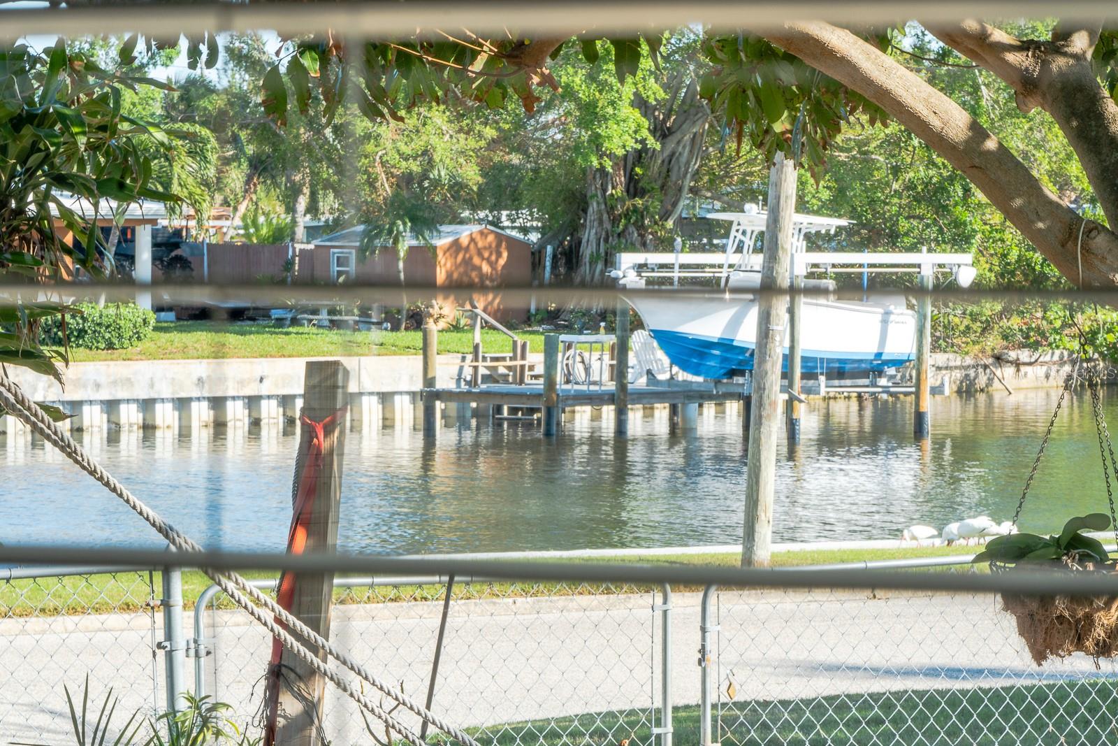 3911 SUNRISE DR S, ST PETERSBURG, FL, 33705