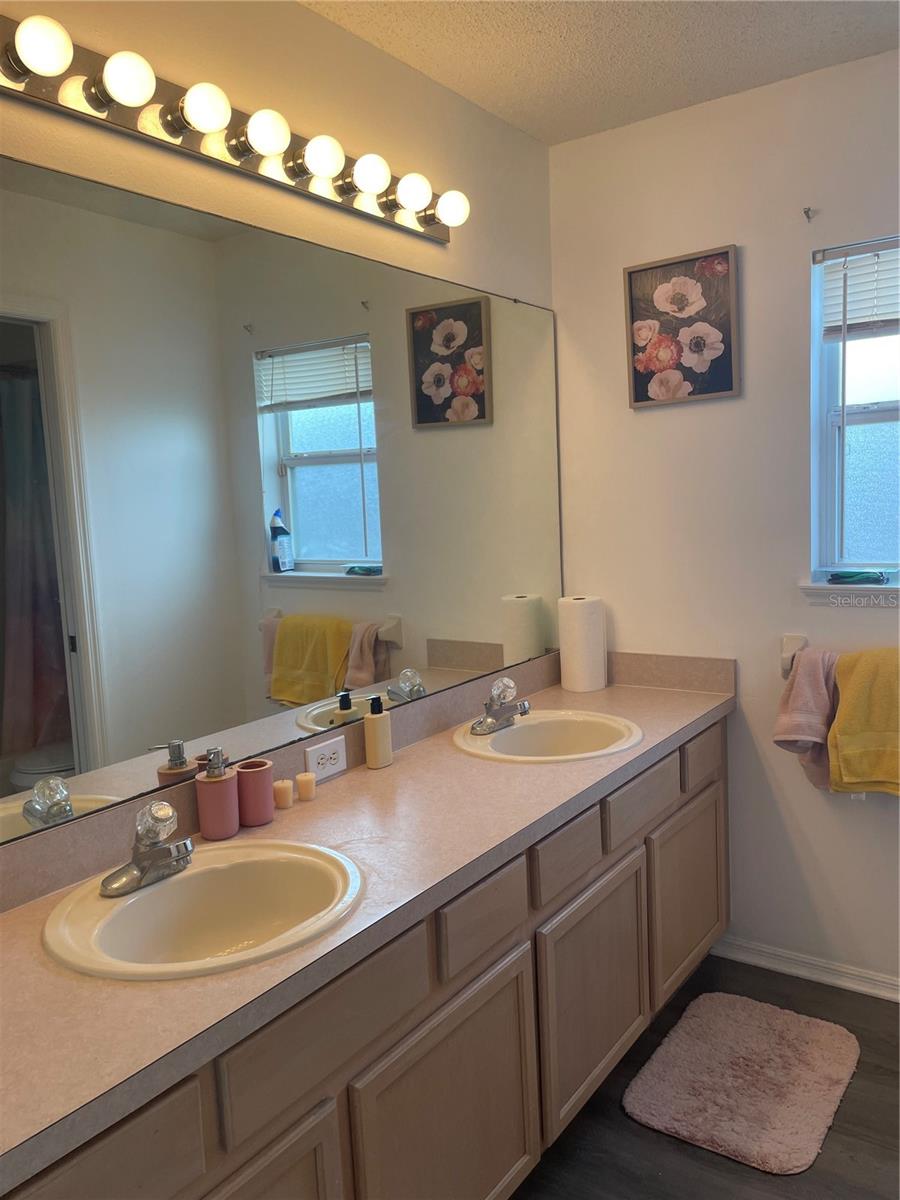 1398 IVY MEADOW DR, ORLANDO, FL, 32824