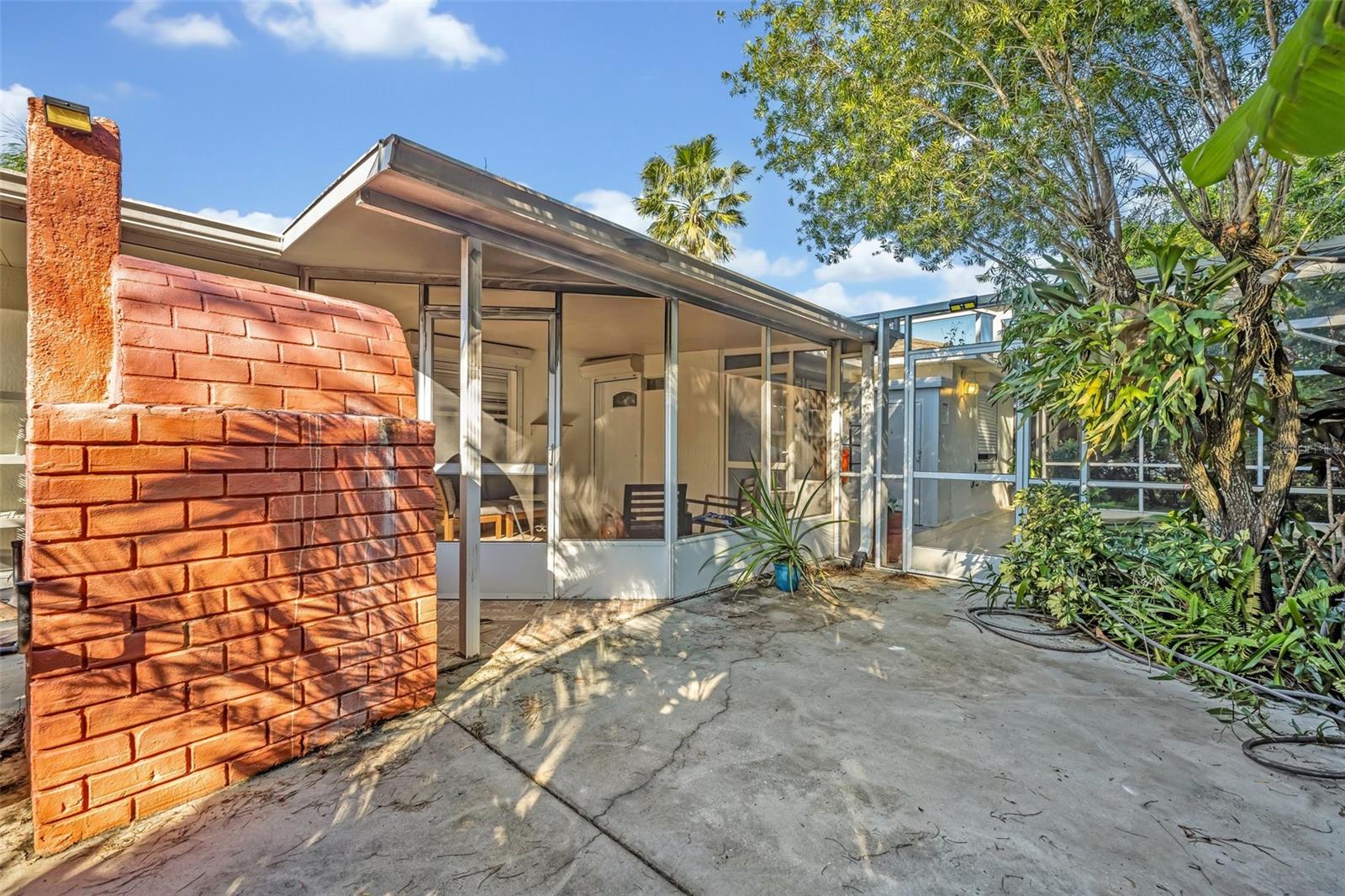 2460 OAK MILL DR, KISSIMMEE, FL, 34744