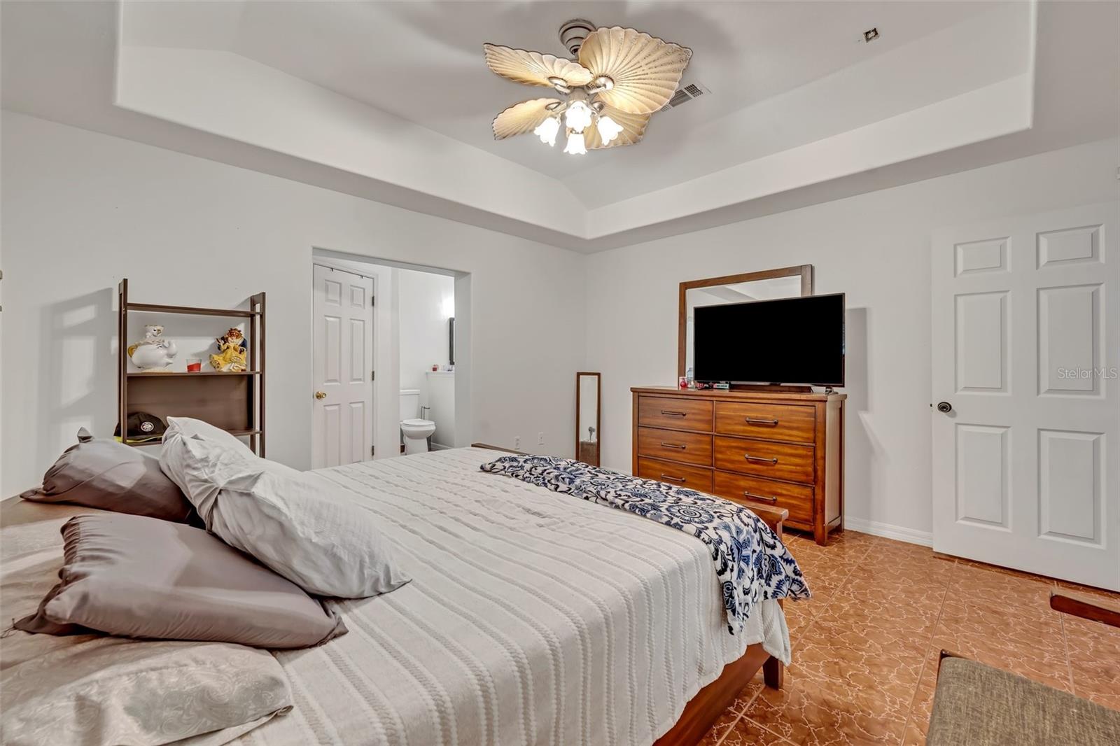 2460 OAK MILL DR, KISSIMMEE, FL, 34744