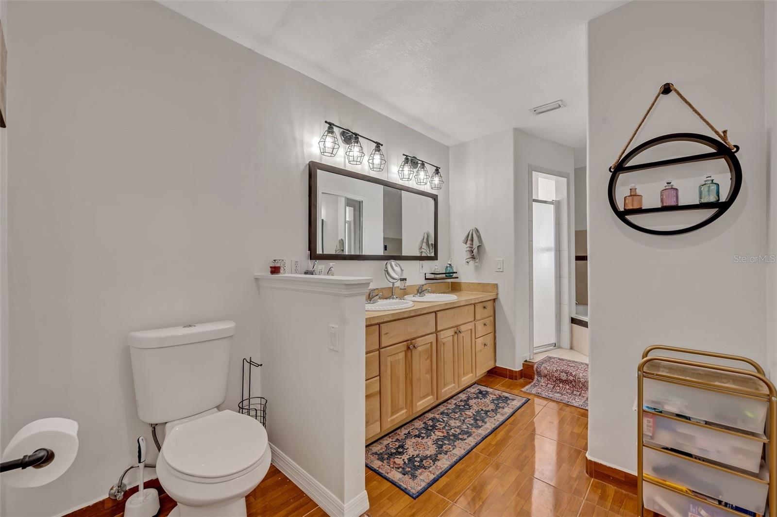 2460 OAK MILL DR, KISSIMMEE, FL, 34744