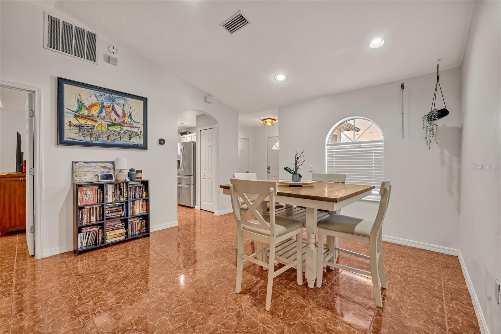 2460 OAK MILL DR, KISSIMMEE, FL, 34744