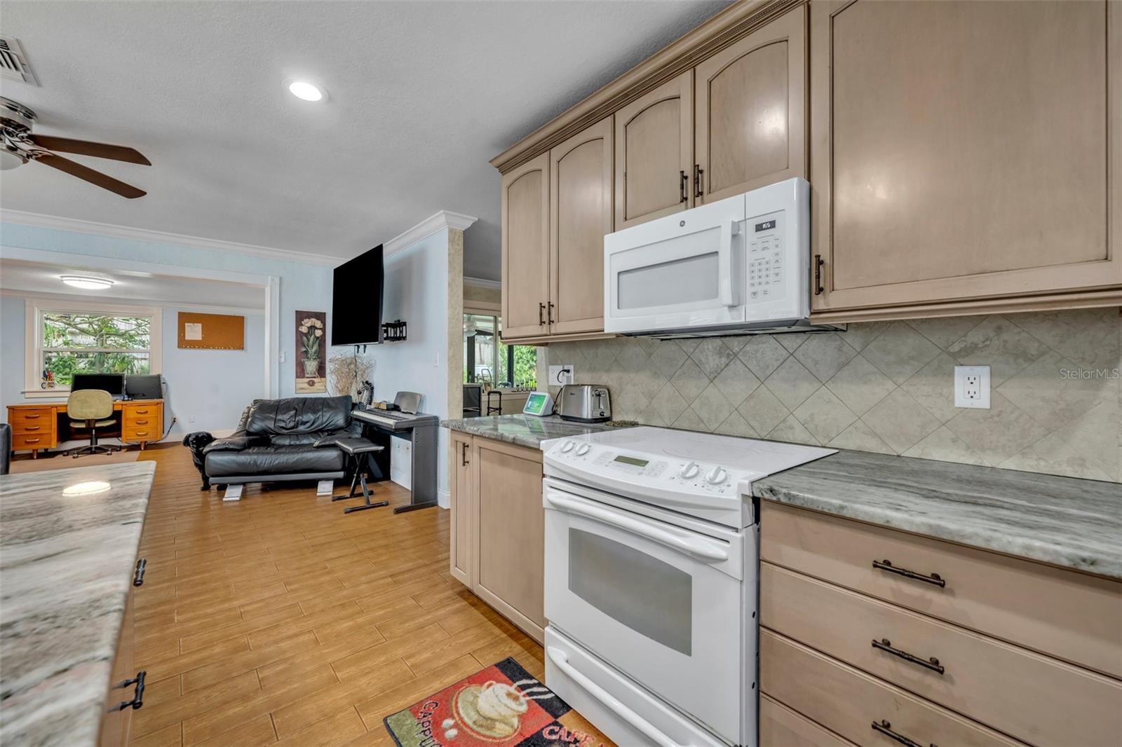 3407 PERSHING AVE, ORLANDO, FL, 32812