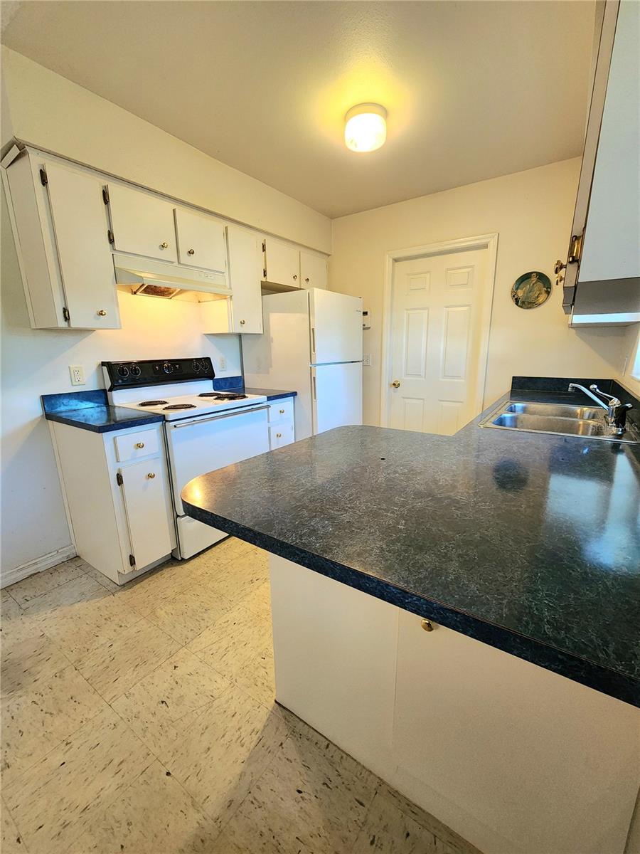 20054 US HIGHWAY 301, DADE CITY, FL, 33523