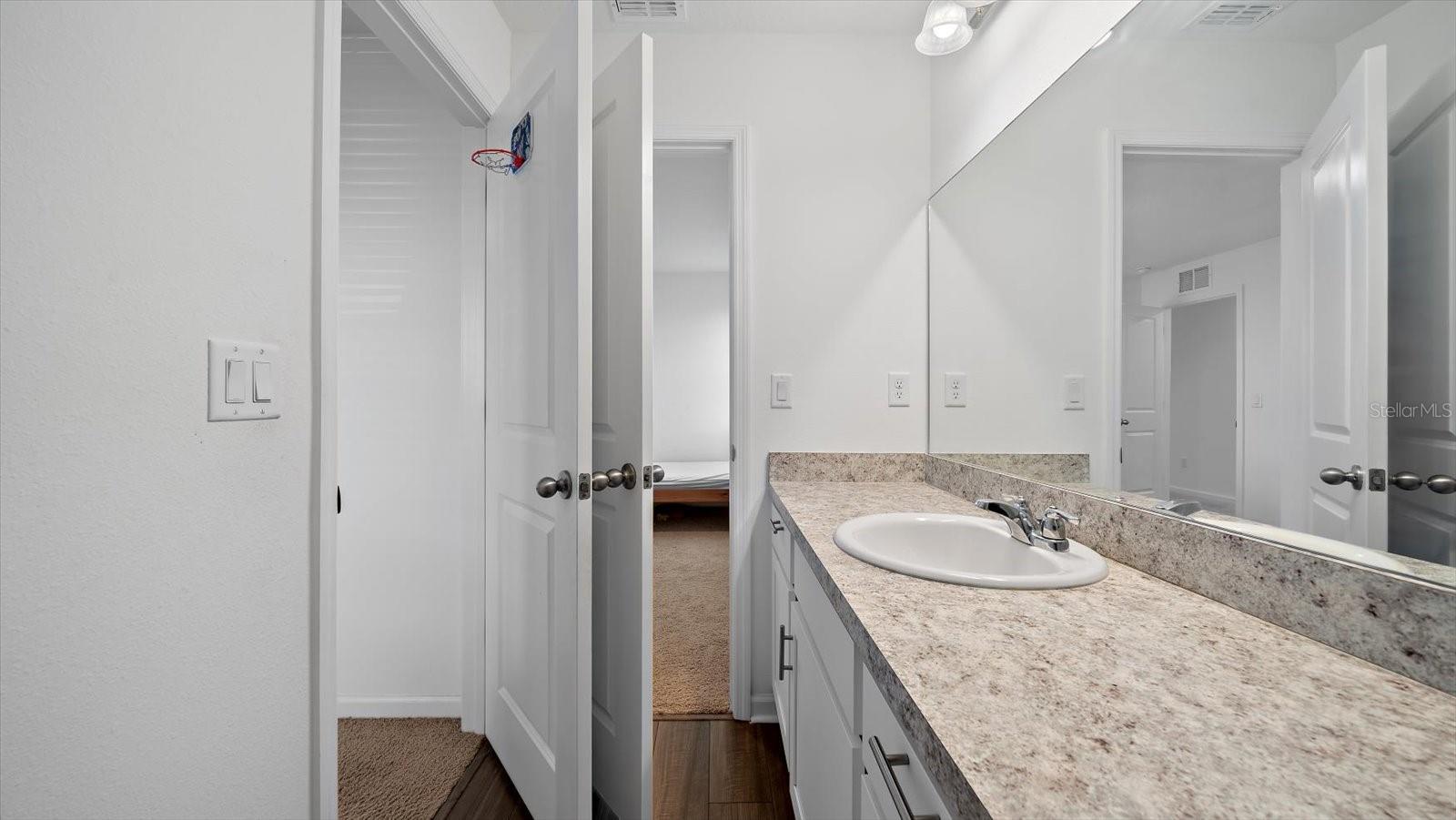 10448 LADYBUG CV, PARRISH, FL, 34219