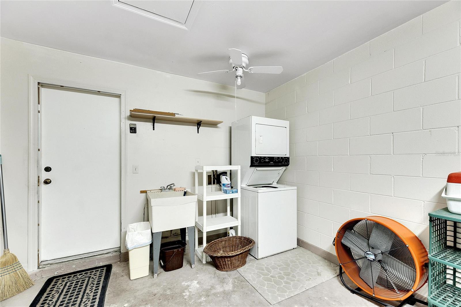 2107 HARTLEBURY WAY, SUN CITY CENTER, FL, 33573