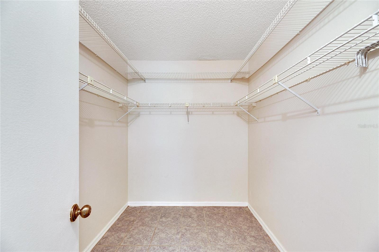 2107 HARTLEBURY WAY, SUN CITY CENTER, FL, 33573