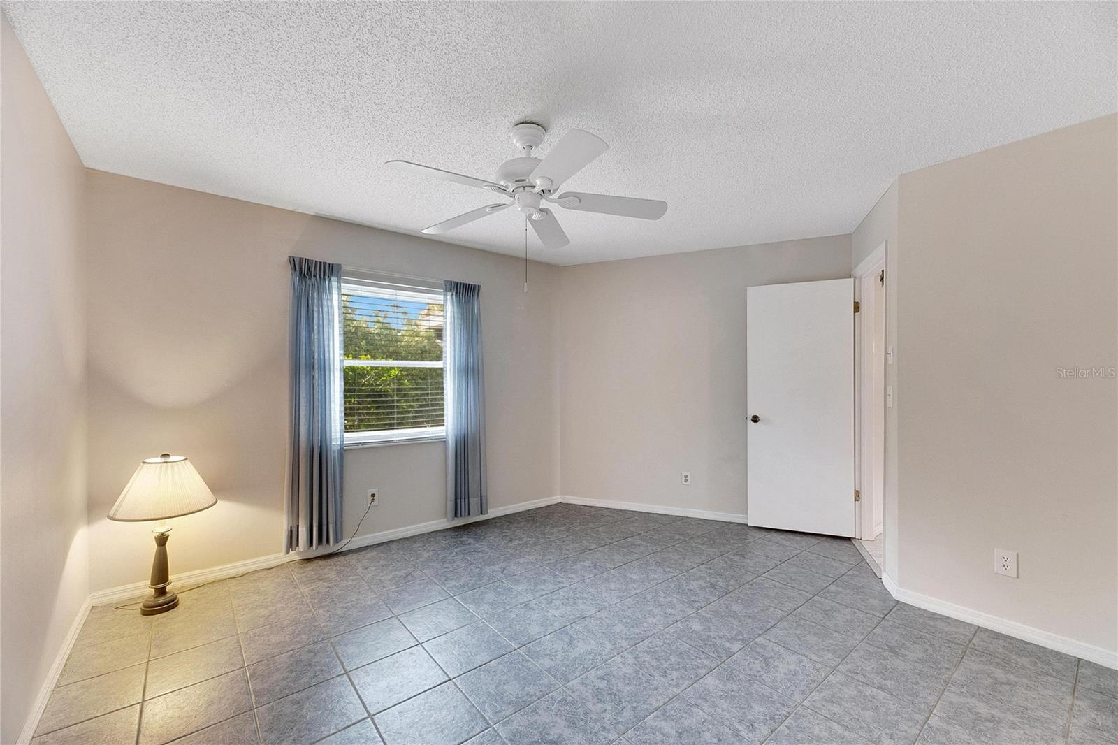 2107 HARTLEBURY WAY, SUN CITY CENTER, FL, 33573