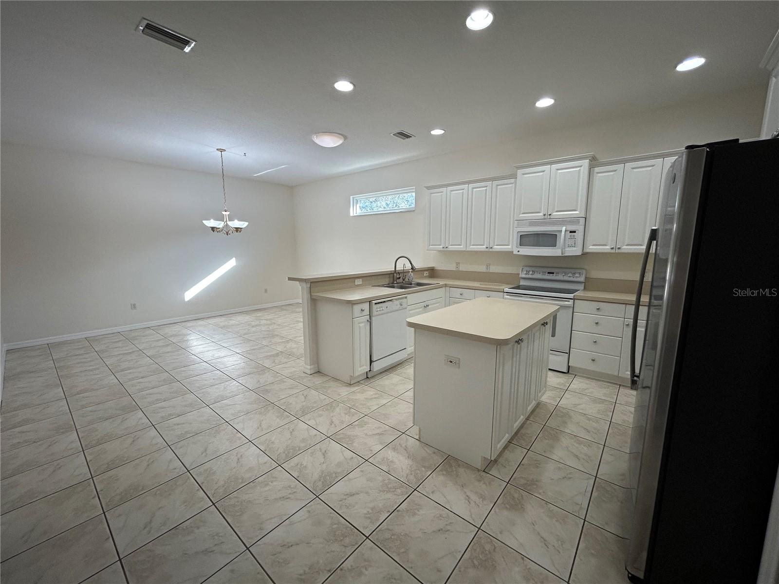 8223 46TH CT E, SARASOTA, FL, 34243