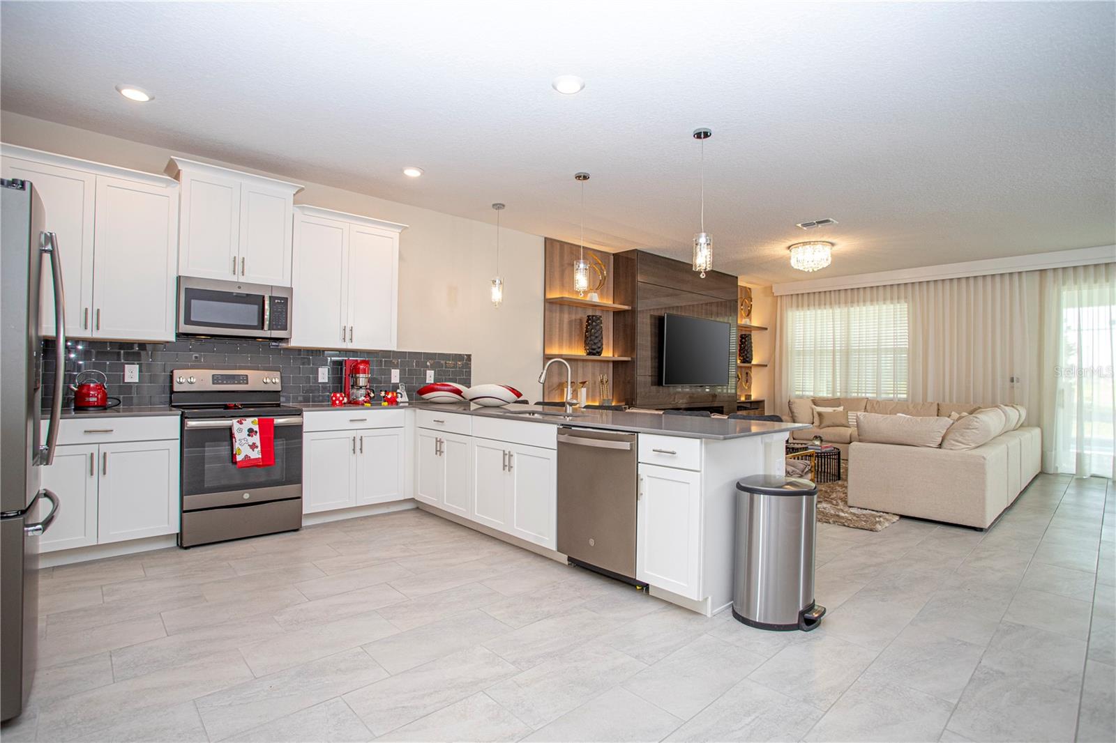 8844 CRUDEN BAY CT, DAVENPORT, FL, 33896