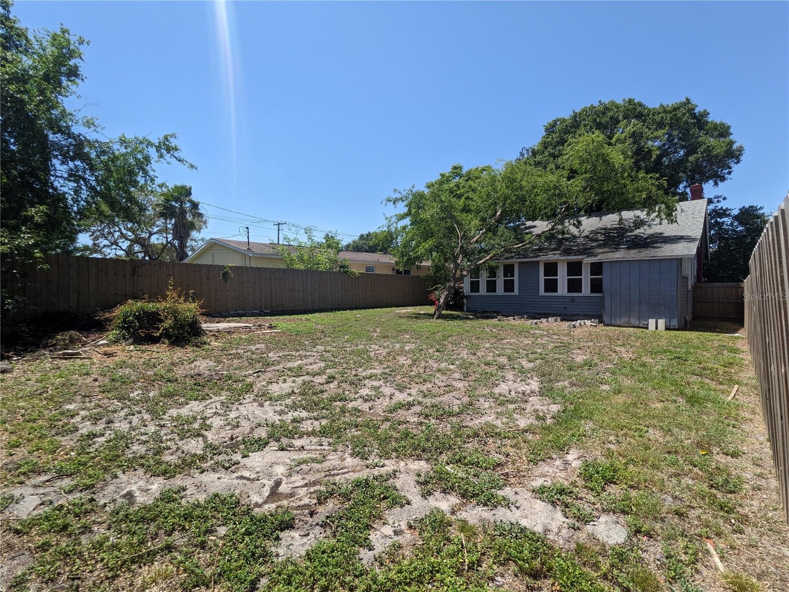 8903 N EDISON AVE, TAMPA, FL, 33604