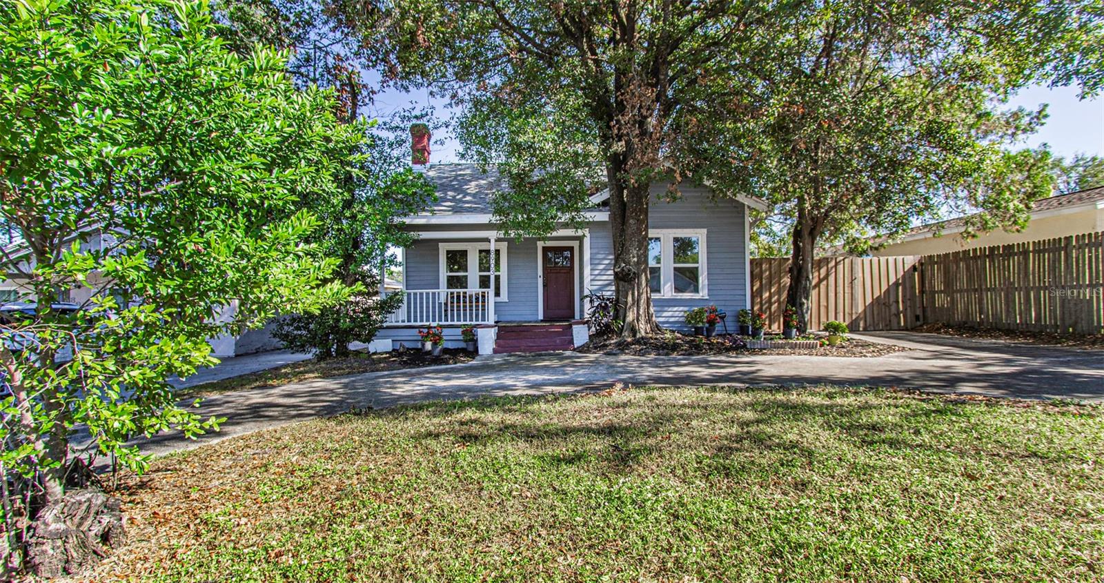 8903 N EDISON AVE, TAMPA, FL, 33604
