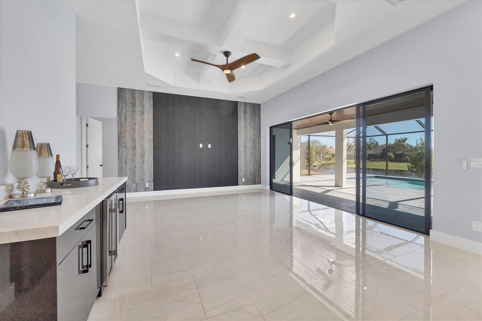 1097 ROTONDA CIR, ROTONDA WEST, FL, 33947