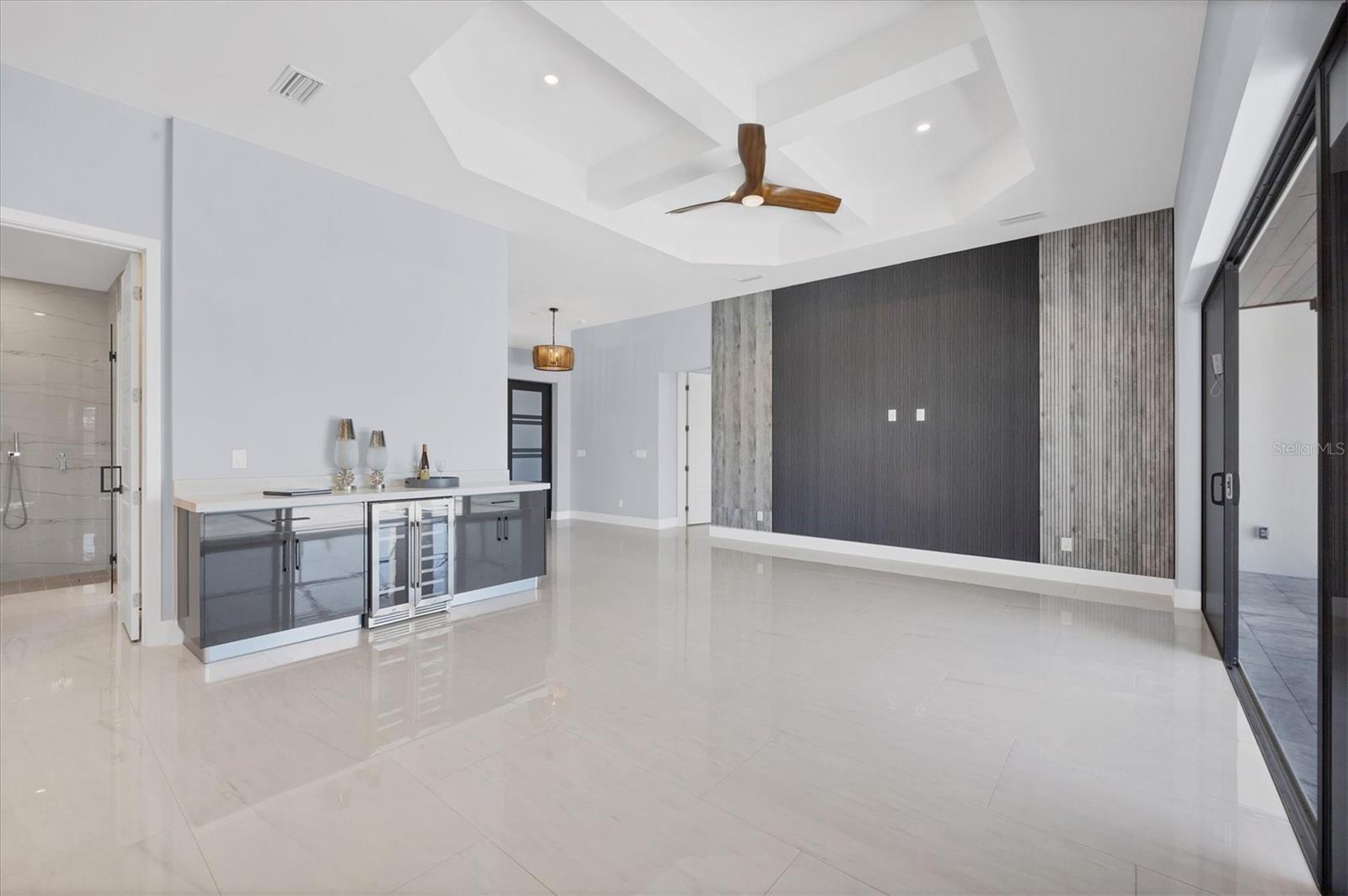 1097 ROTONDA CIR, ROTONDA WEST, FL, 33947