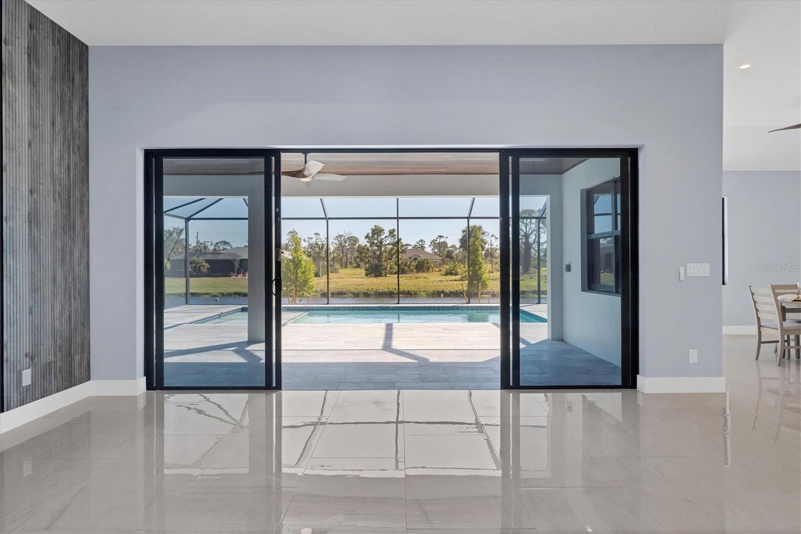 1097 ROTONDA CIR, ROTONDA WEST, FL, 33947