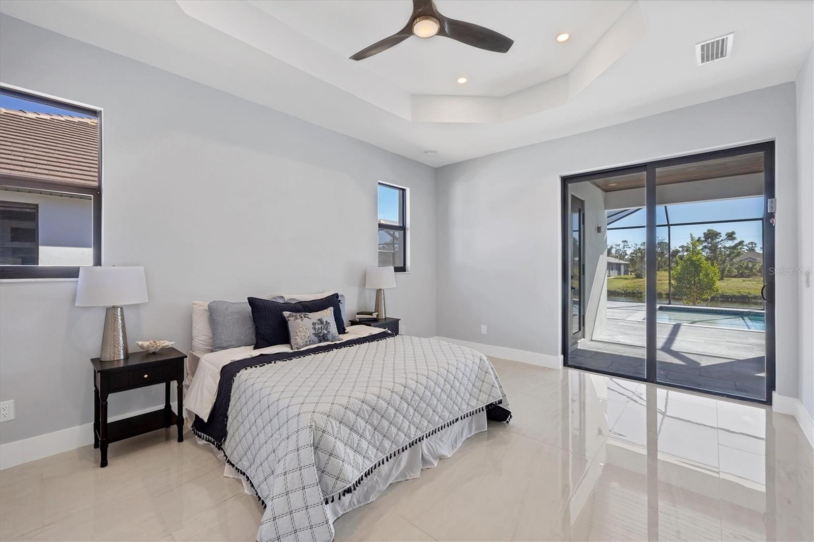 1097 ROTONDA CIR, ROTONDA WEST, FL, 33947