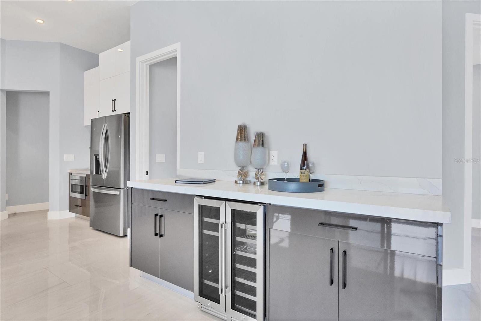 1097 ROTONDA CIR, ROTONDA WEST, FL, 33947