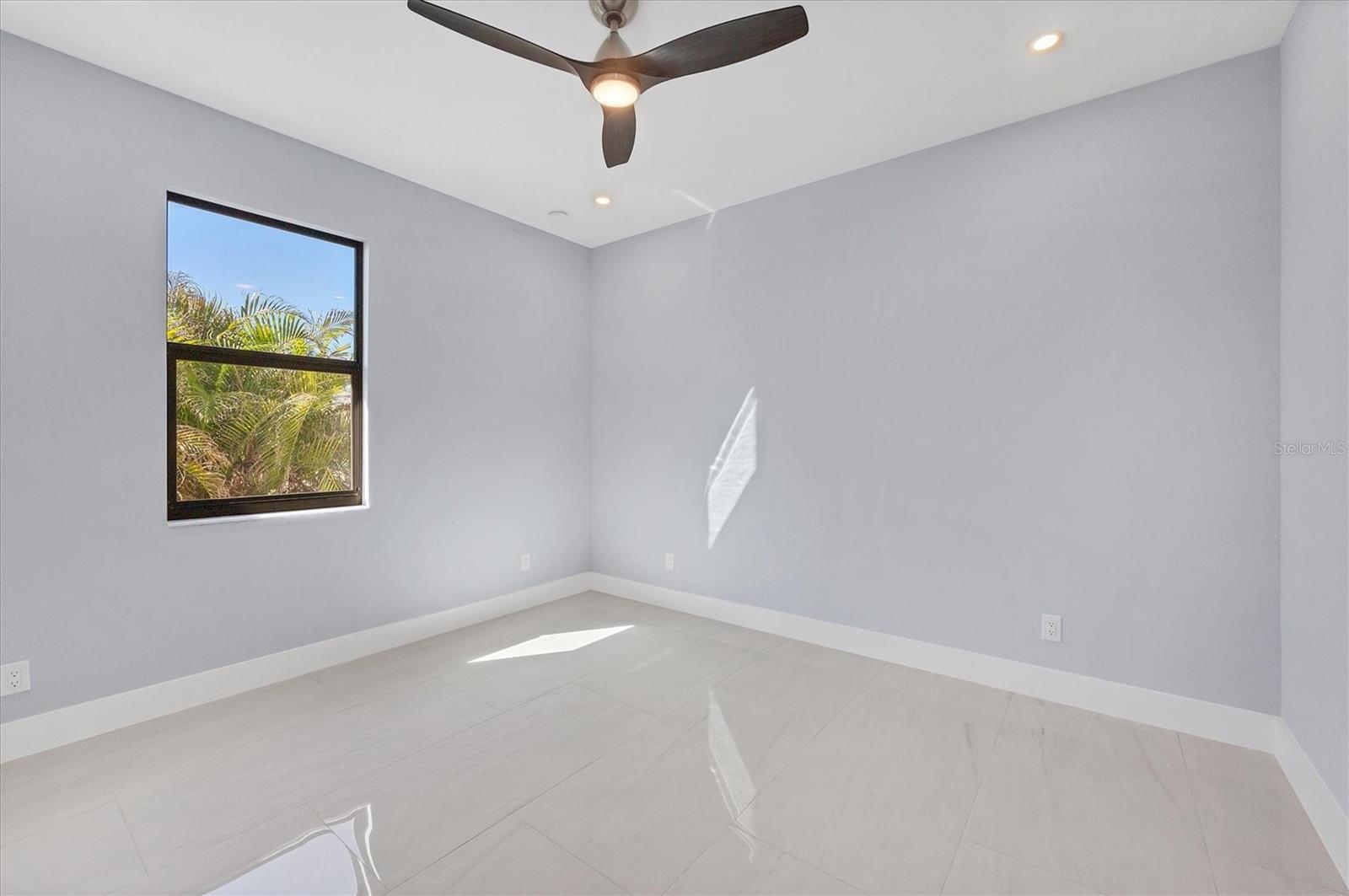 1097 ROTONDA CIR, ROTONDA WEST, FL, 33947