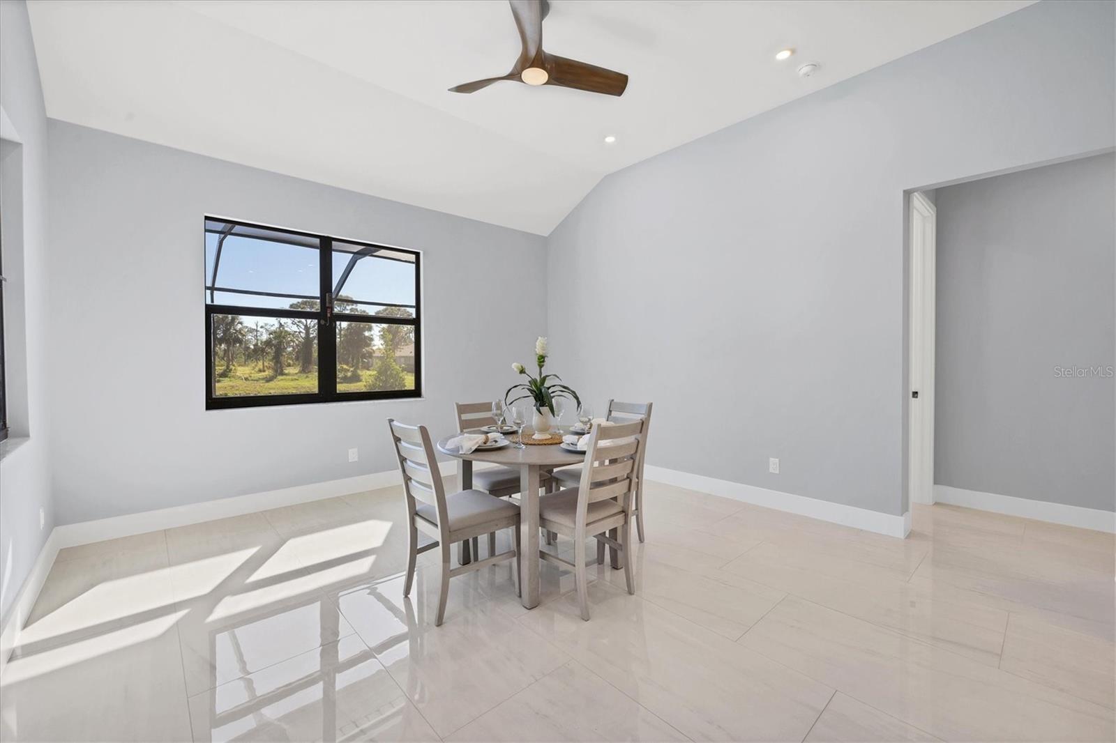 1097 ROTONDA CIR, ROTONDA WEST, FL, 33947