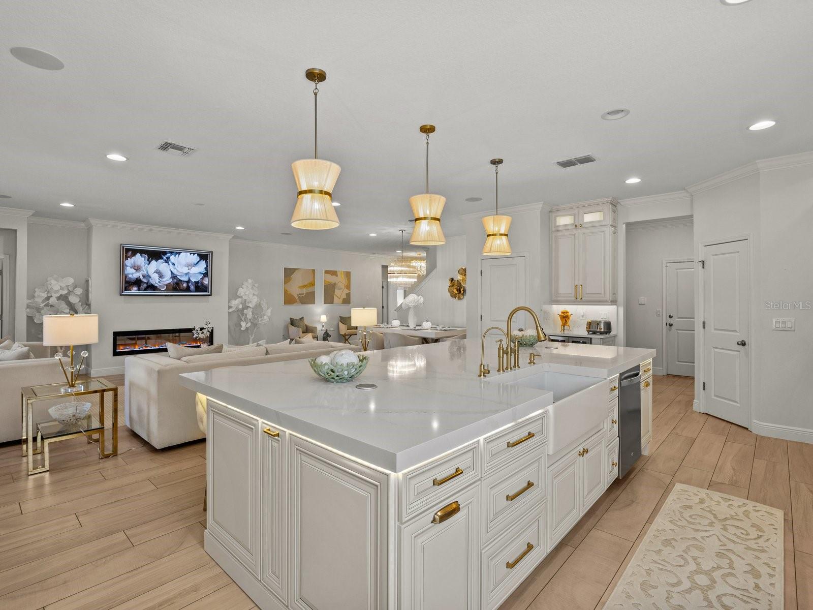 489 AVILA PL, HOWEY IN THE HILLS, FL, 34737
