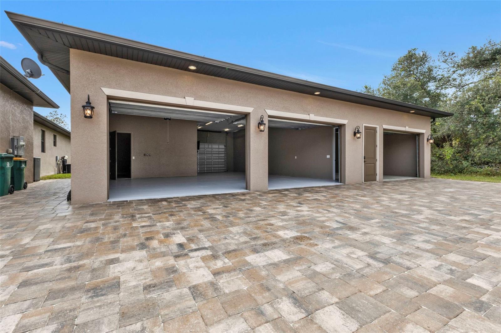 19199 ROOSEVELT AVE, PORT CHARLOTTE, FL, 33954