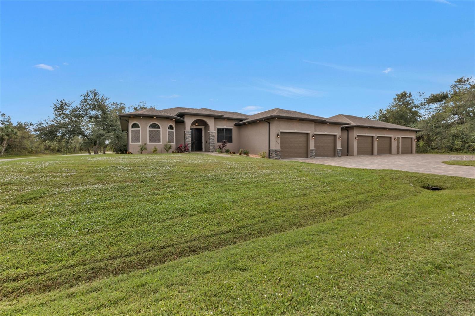 19199 ROOSEVELT AVE, PORT CHARLOTTE, FL, 33954