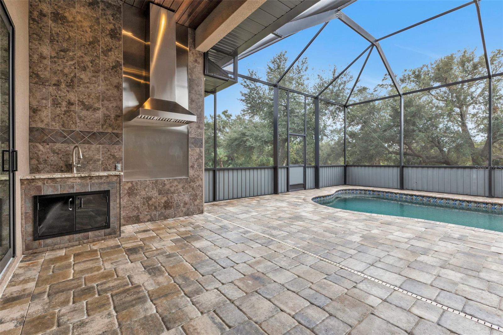19199 ROOSEVELT AVE, PORT CHARLOTTE, FL, 33954