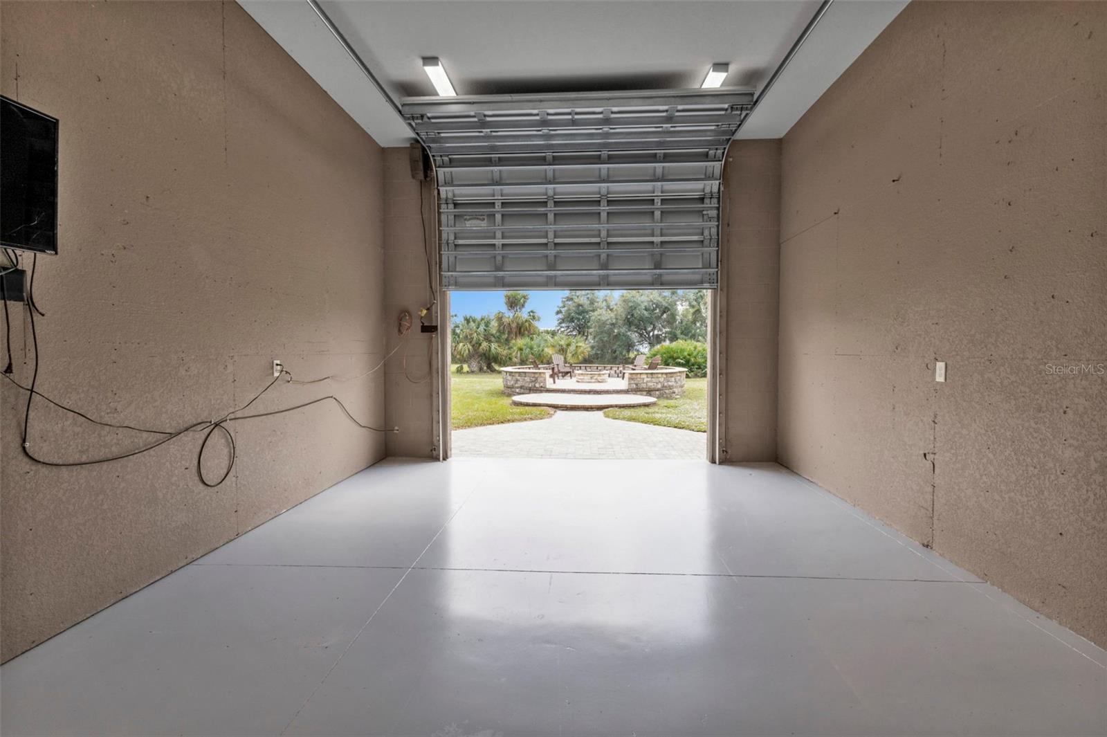 19199 ROOSEVELT AVE, PORT CHARLOTTE, FL, 33954