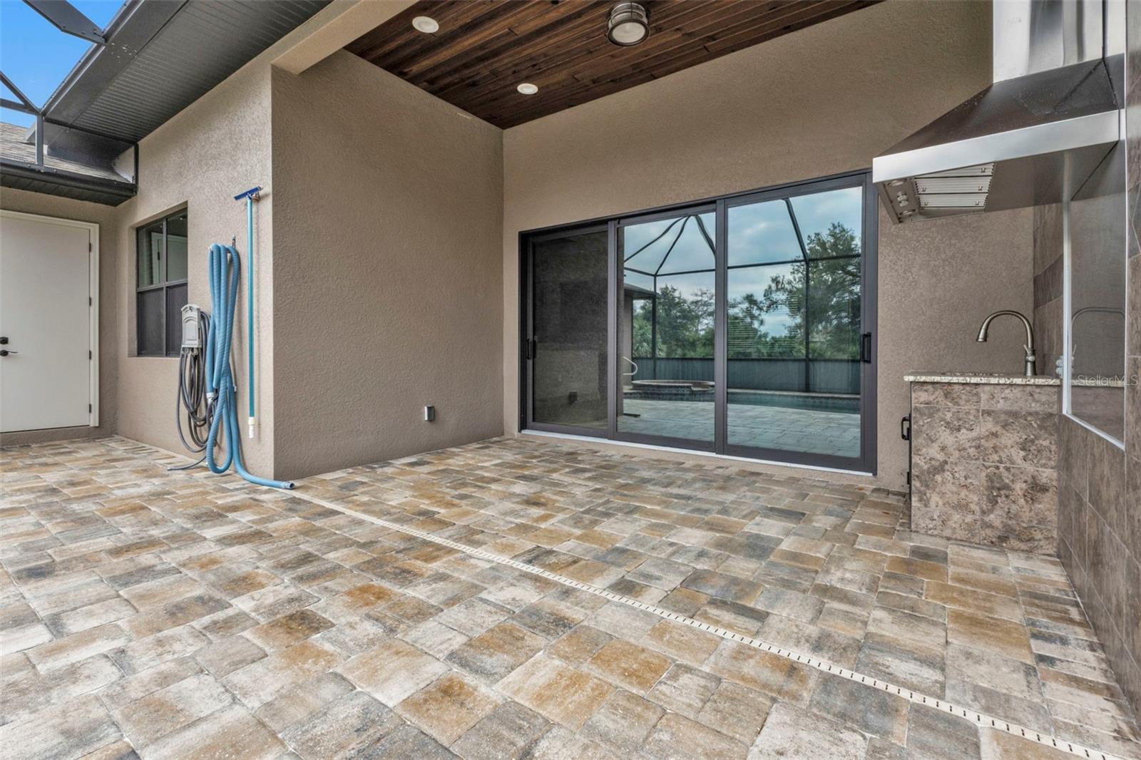 19199 ROOSEVELT AVE, PORT CHARLOTTE, FL, 33954