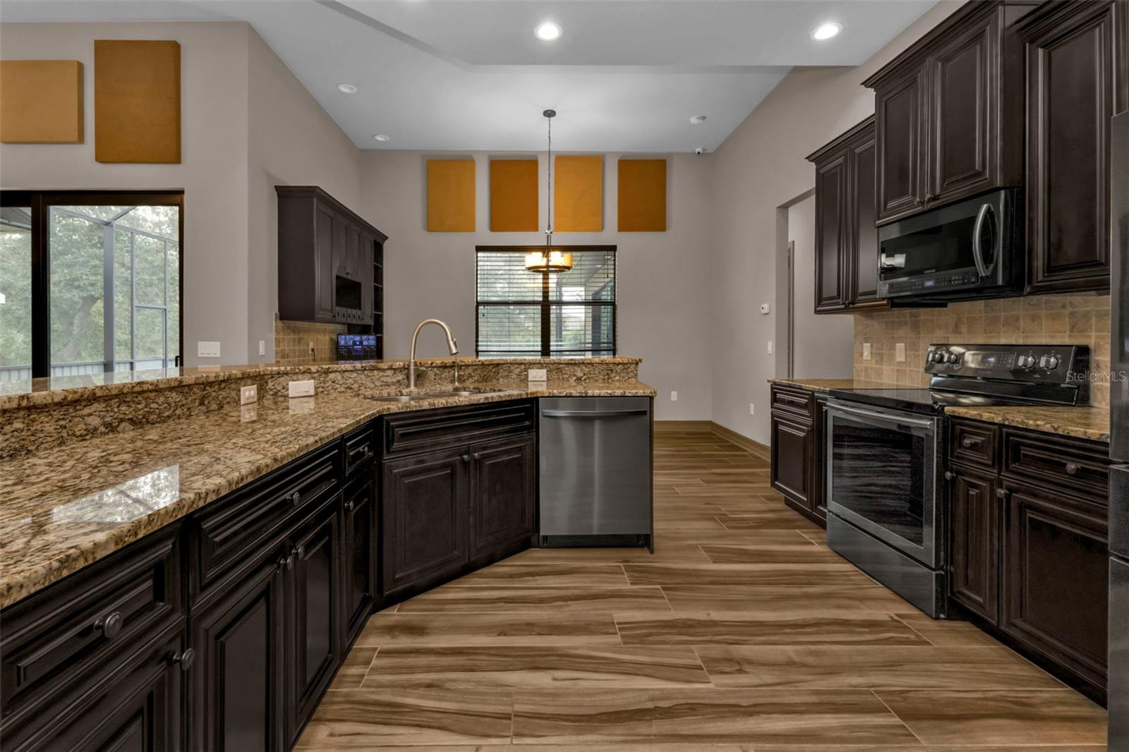 19199 ROOSEVELT AVE, PORT CHARLOTTE, FL, 33954