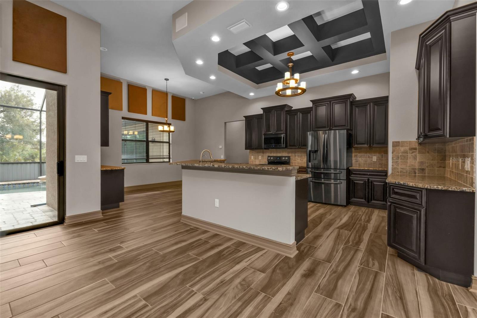 19199 ROOSEVELT AVE, PORT CHARLOTTE, FL, 33954