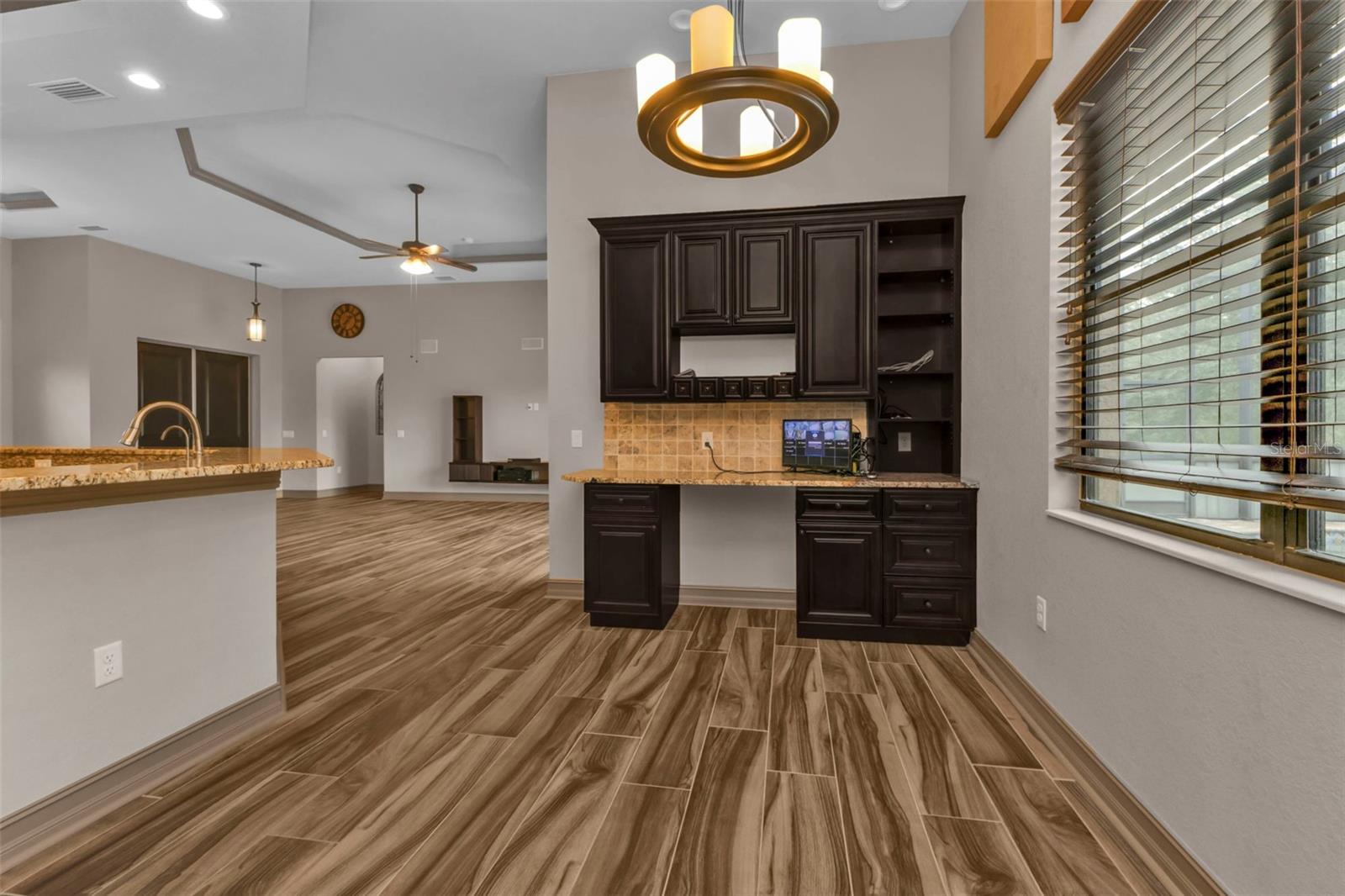 19199 ROOSEVELT AVE, PORT CHARLOTTE, FL, 33954