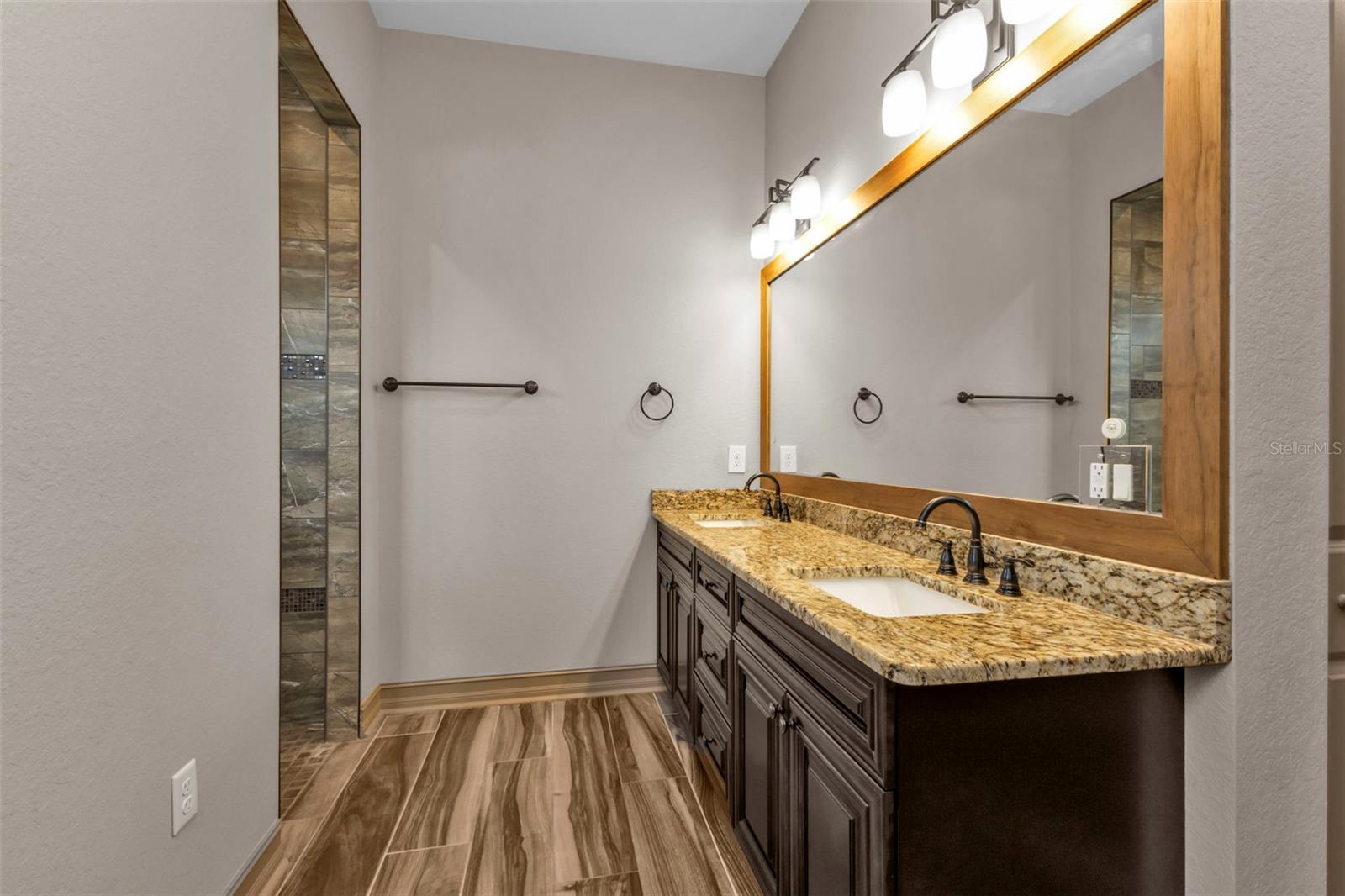 19199 ROOSEVELT AVE, PORT CHARLOTTE, FL, 33954