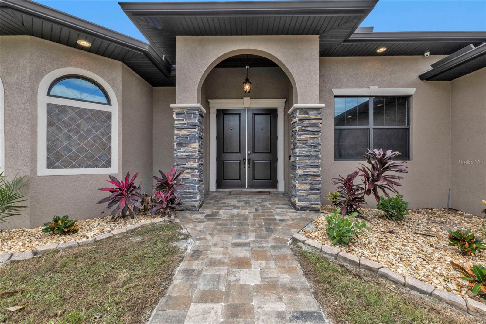 19199 ROOSEVELT AVE, PORT CHARLOTTE, FL, 33954