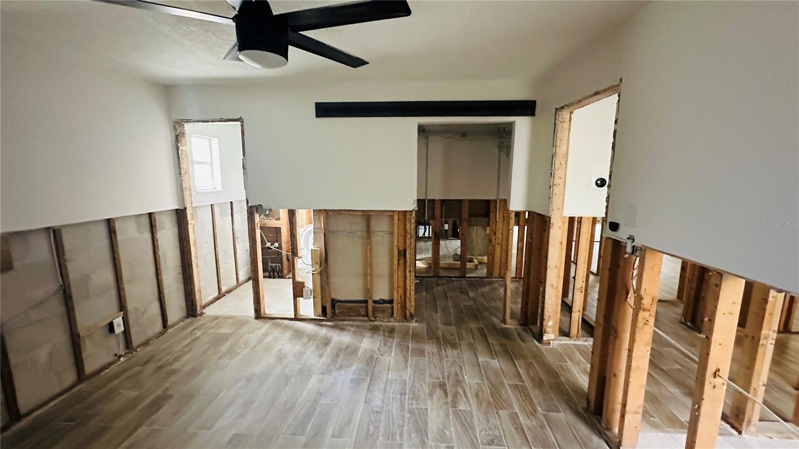 1810 SHORE ACRES BLVD NE, ST PETERSBURG, FL, 33703