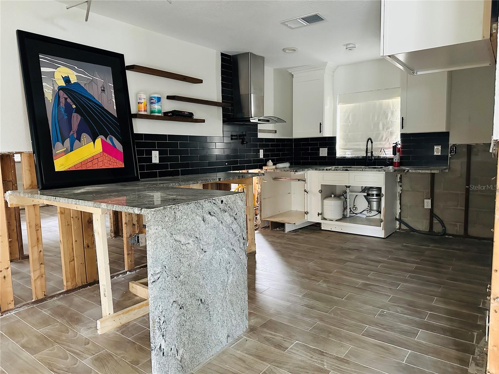 1810 SHORE ACRES BLVD NE, ST PETERSBURG, FL, 33703