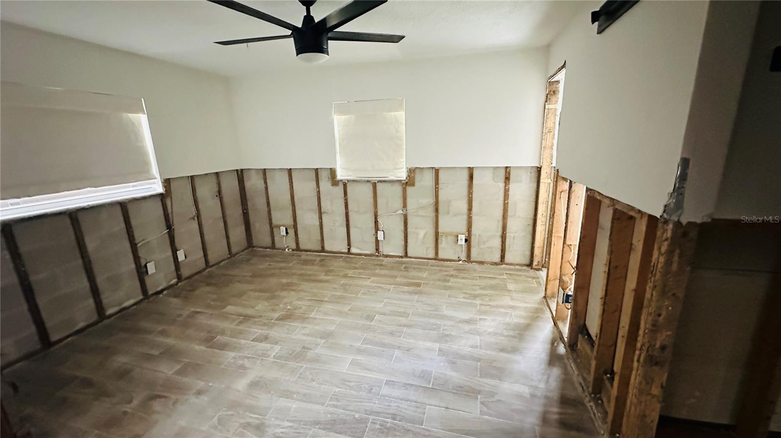 1810 SHORE ACRES BLVD NE, ST PETERSBURG, FL, 33703